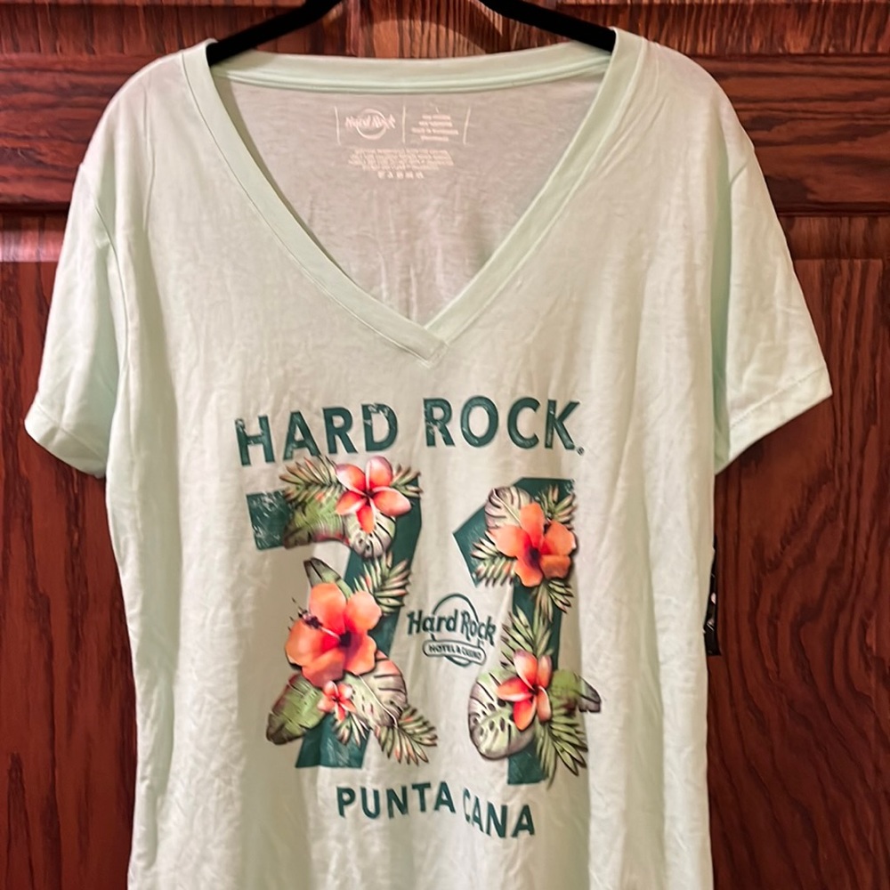 Hard Rock Cafe Punta Cana light green short sleeve tee.  Size L